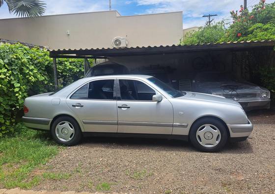 MERCEDES-BENZ E 200 2.0 ELEGANCE GASOLINA 4P MANUAL MERCEDES-BENZ E 200 2.0 ELEGANCE GASOLINA 4P MANUAL